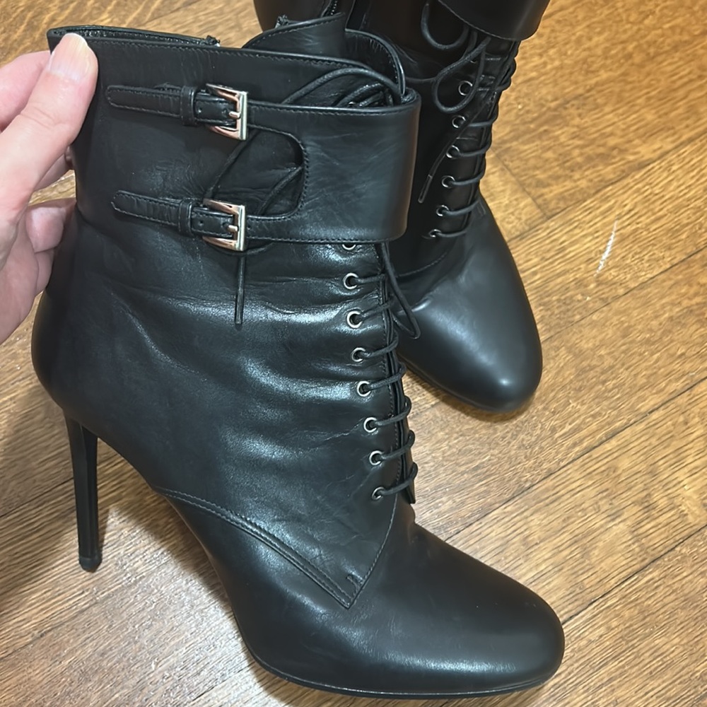 Prada lace up stilettò boots - Picture 4 of 8